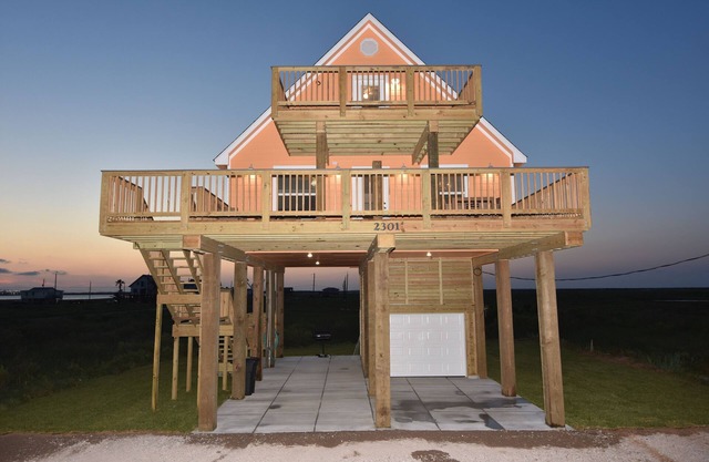 Surfside 3BR Beach BungalowOcean&Bay Views,stepsfromtheOcean! Snow Birds Welcom