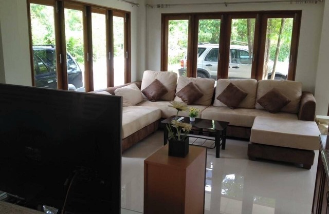 SW Entire Home Rental- Maeklong Amphawa