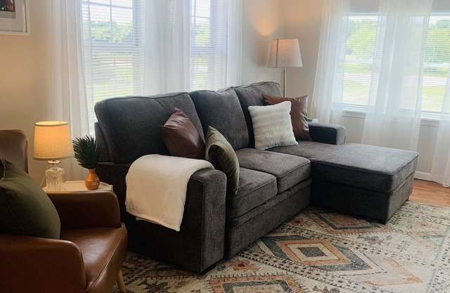 Sweet Dreams - Relaxing Ranch Retreat 3Br w/Hot tub