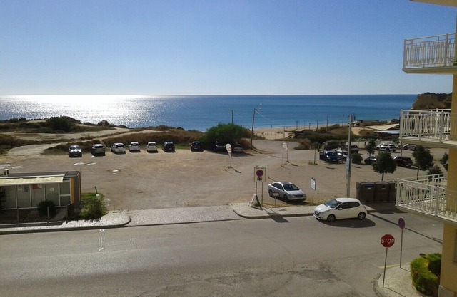 T1 - Sea View - 1st Row Sea