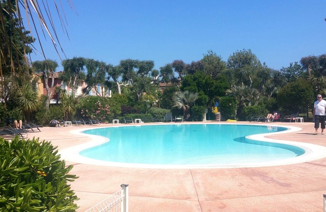T2 "Cabanons" 5pers, Beach walk pool "Ecrins de la Badine