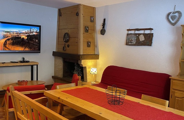 T3 6/8 sleeps 3* 57 m² Praz de Lys in the heart of the resort