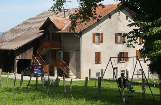 T3 WITH GARDEN, BETWEEN LAKE AND MOUNTAIN
