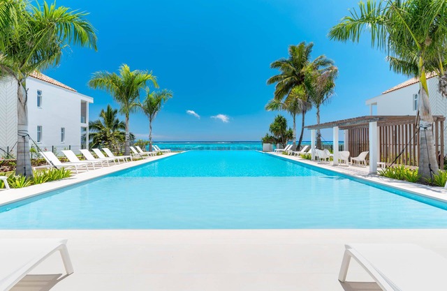 Tahiti Luxury Beach with Concierge