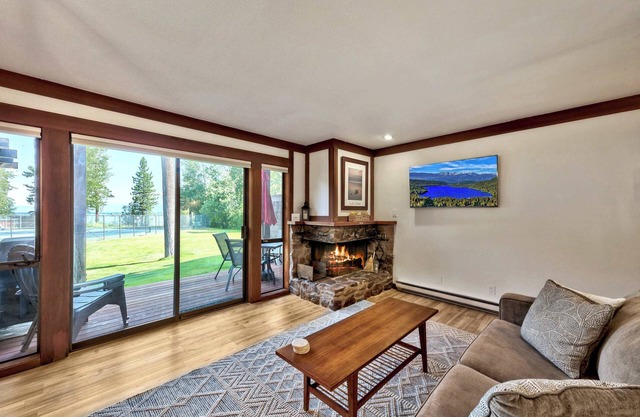Tahoe Marina Lakefront 1 Bedroom Condo Unit 4