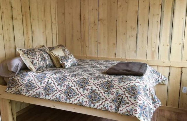 Talkeetna Chum Cabin at Montana Creek & Suana