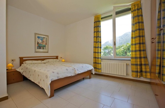 Tastefully furnished 2½-room apartment in a beautiful villa with pool