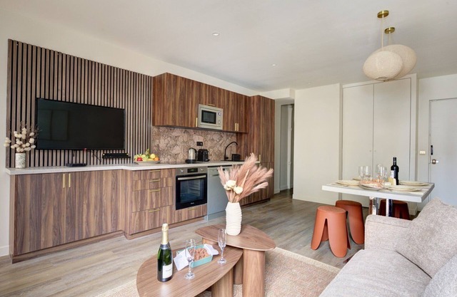 TBS 71 - Luxurious apartment near La Défense