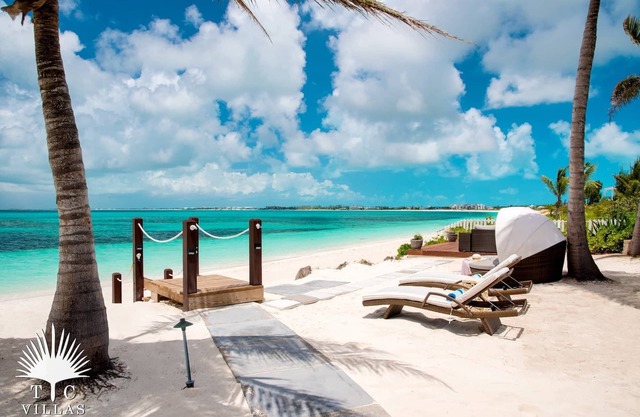 TC Villas -Conch Beach Villa -Spacious Modern Retreat Near Smith's Reef