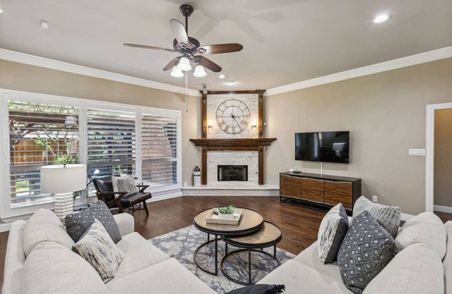 TCH - Spacious 4bd/4ba home in Carrollton w/Office
