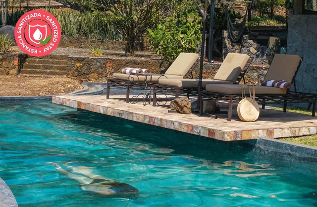 Tepoztlan Castle l Pool + Jacuzzi + Fireplace