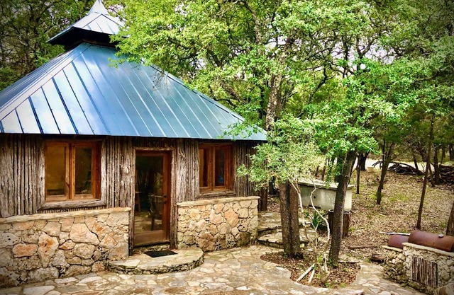 Texas Hill Country Ranch Wildlife Fire Pit Full Kitchen Close to Parks