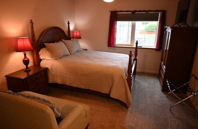 The Adamina - Seward Suite
