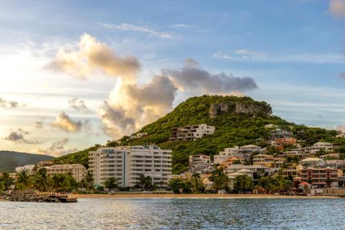 The Atrium Resort and Spa, Sint Maarten