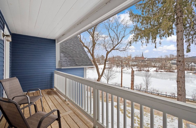The Barn - Lake View and Pet Friendly