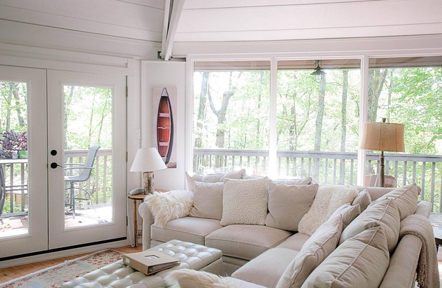 The Bee’s Knees of Big Canoe! North GA Mountain Cabin