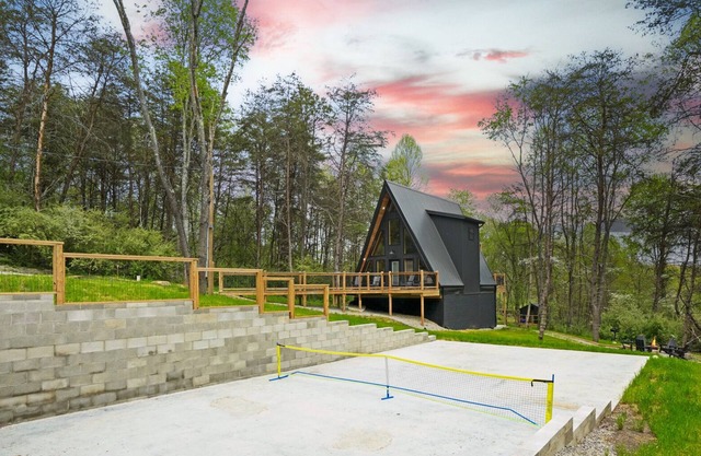 The Benison | Pickleball | Kids Playhouse