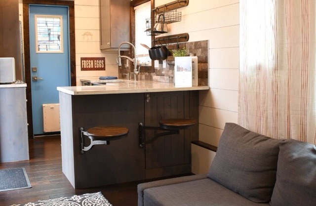 The Big Easy - Spacious Contemporary Tiny Home near Rocky Mountain National Park