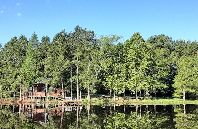 The Bluegill A-frame cabin at Bluegill Lake Cabins