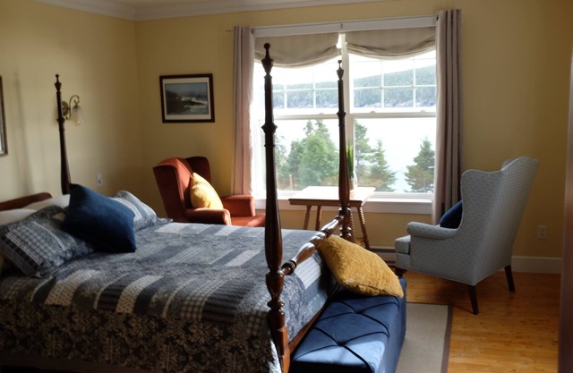 The Bread & Cheese Country Inn