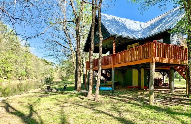 The Camphouse ~ ON Livingston Creek