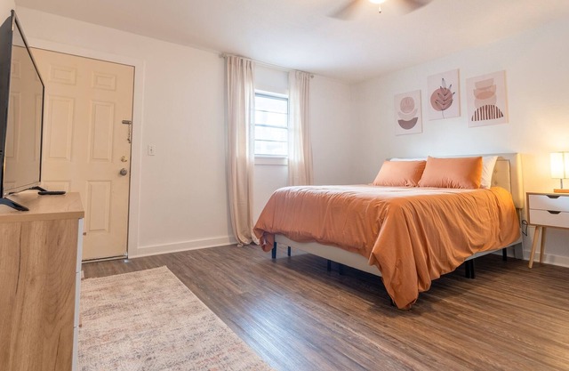 The Cartwright House*NewRemodel*WiFi*5Min>Airport