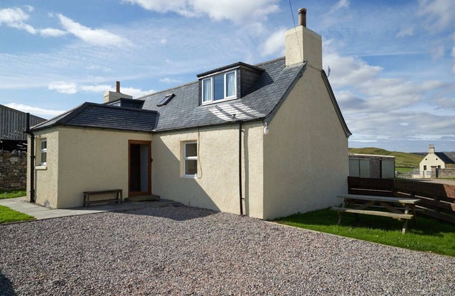 THE CATTLEMAN'S BOTHY - Highland House with Stunning Balnakeil Beach Views.