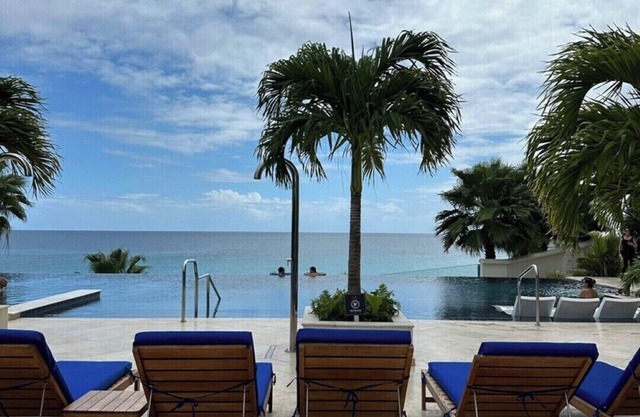 The Cliffs 2BR 2.5BA Apt Private Beach Sleeps 5nLuxury Oceanfront Apartment