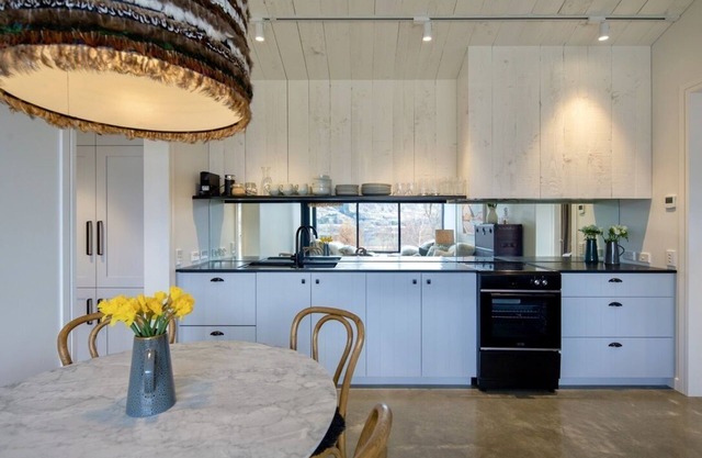 The Cottages at Lake Hayes-Brand New Luxe Cottages-NZ Iconic Location!