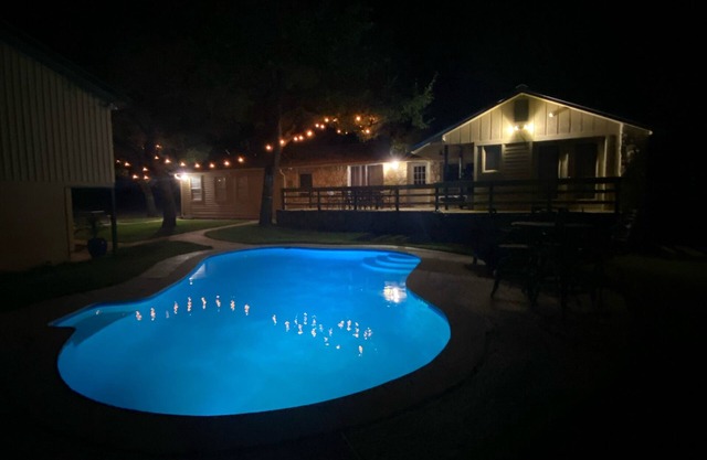 The Country Life Experience, Close to Distilleries, Wineries, and Wedding Venues
