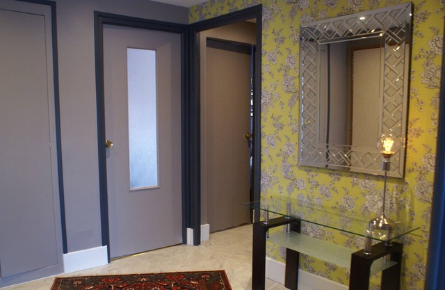 The cozy apartment on the Avenue de la GARE.