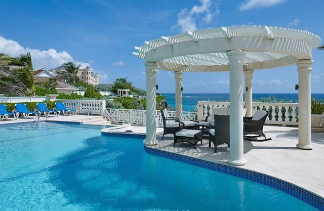The Crane Resort - Junior Suite