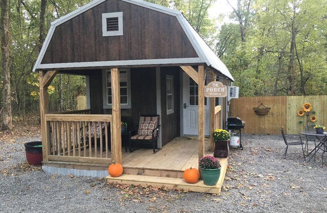 The Cranny @ Cookson —Tiny House Experience! Night, week & monthly stays