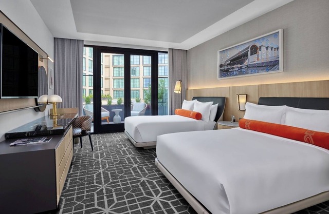 The Crescent Hotel | Patio Deluxe Queen Queen | Walk to National Cowgirl Museum