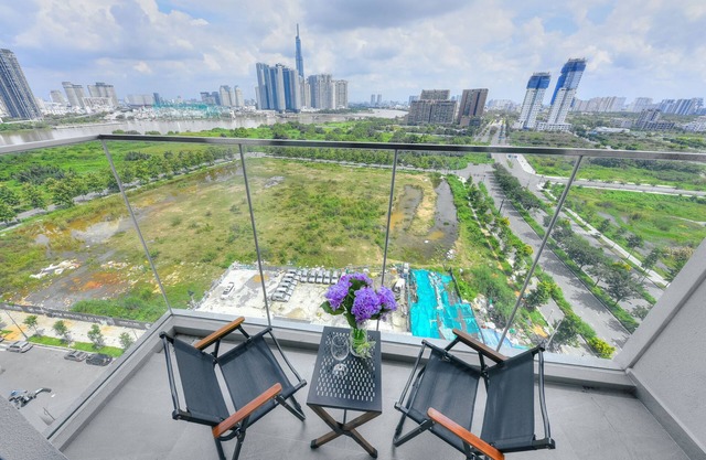 The Crest High-end 2BR flat with extraordinary panoramic view