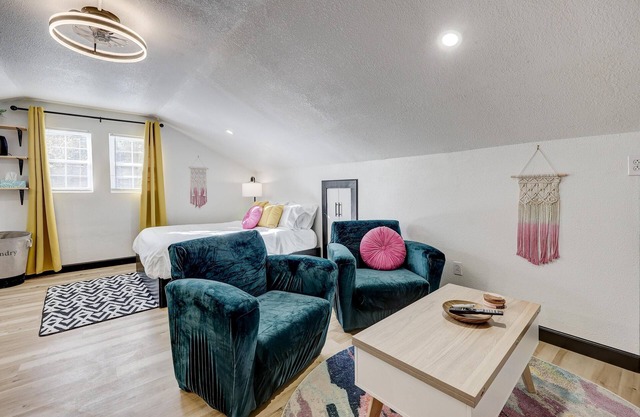 The Crow's Nest: Executive Loft