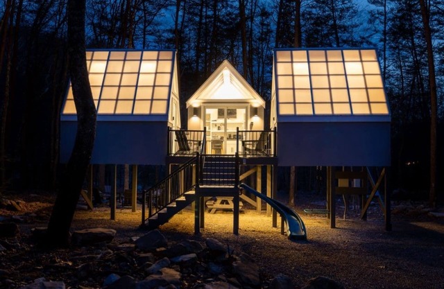 The Glo Haus @ Four Fillies Lodge