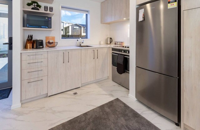 The happy hideaway 2 bed 2 bath