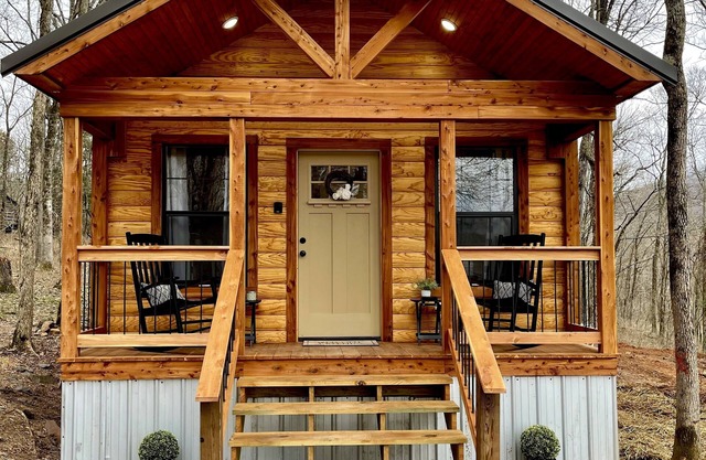 The Hoot Owl Cabin on The Mulberry River