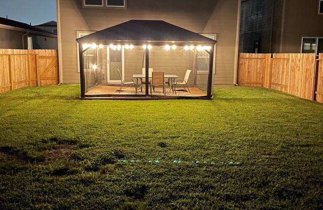 The Houston Hideaway