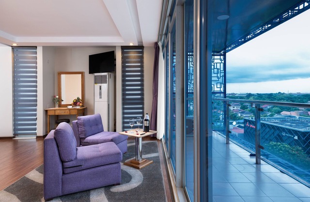 The Hub Hotel