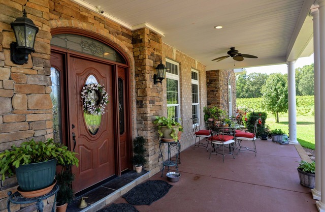 The Inn at Castle Glen Winery