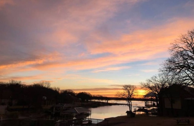 The Lake House - Pappaw’s Place