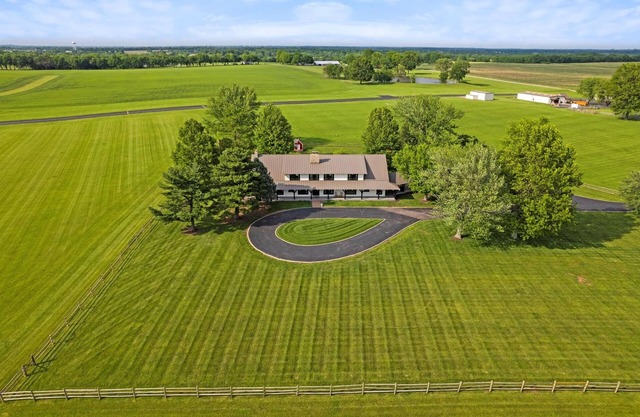The Landing(43MO) - Luxurious Lodge Sleeps 20 + Airway Strip + Hot Tub