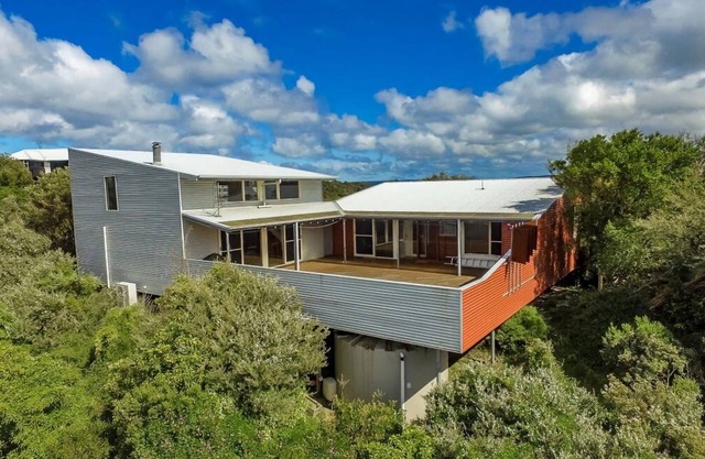 The Lookout, Sandy Point