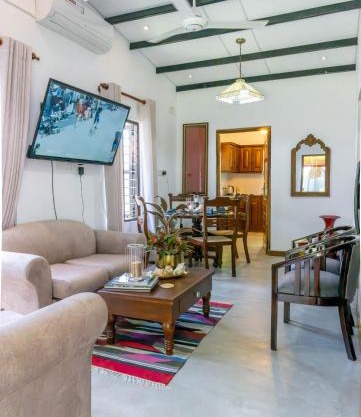 The Mangalam house Elegant historic home near Trincomalee beach