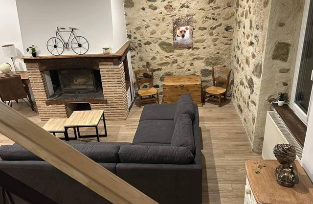 The Néo refuge, 4km from Lourdes at the foot of the Pyrenees. Ideal for families.