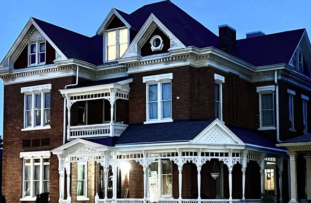 The Nesbitt House - Suite 136