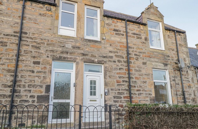 THE NEUK, family friendly, country holiday cottage in Elgin