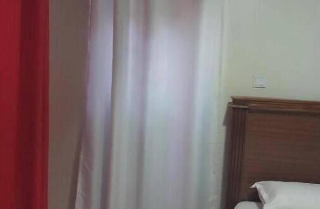 The OGT Ltd Single Room with Bathroom #3